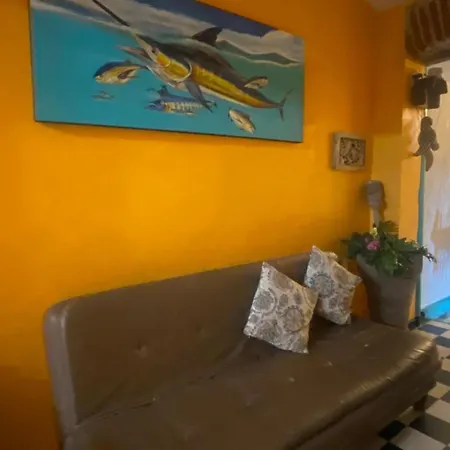 4cr-1m 4 Bedroom House In Getsemani With Air Conditioning And Wifi Сasa de vacaciones