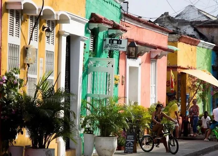 4Cr-1M 4 Bedroom House In Getsemani With Air Conditioning And Wifi
